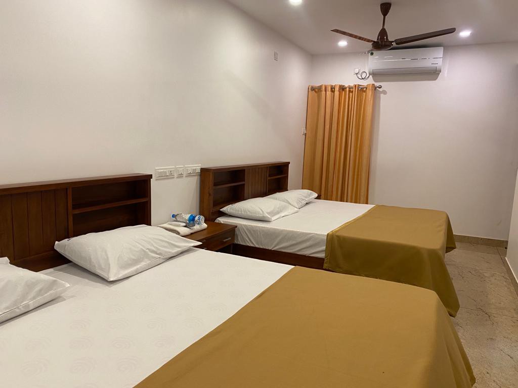 GURUVAYUR HOME STAY WITH POOL