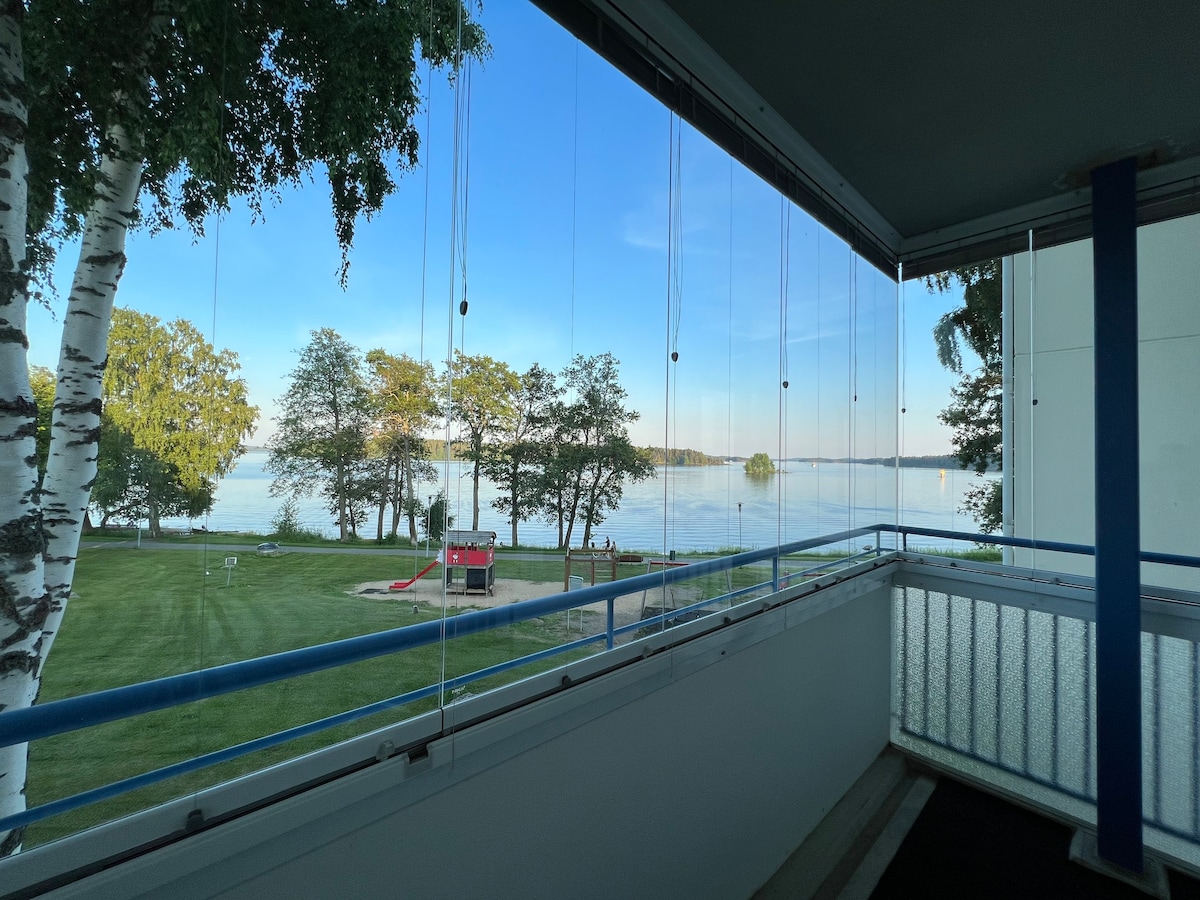 Savonlinna装潢整洁的单间公寓，可欣赏湖景