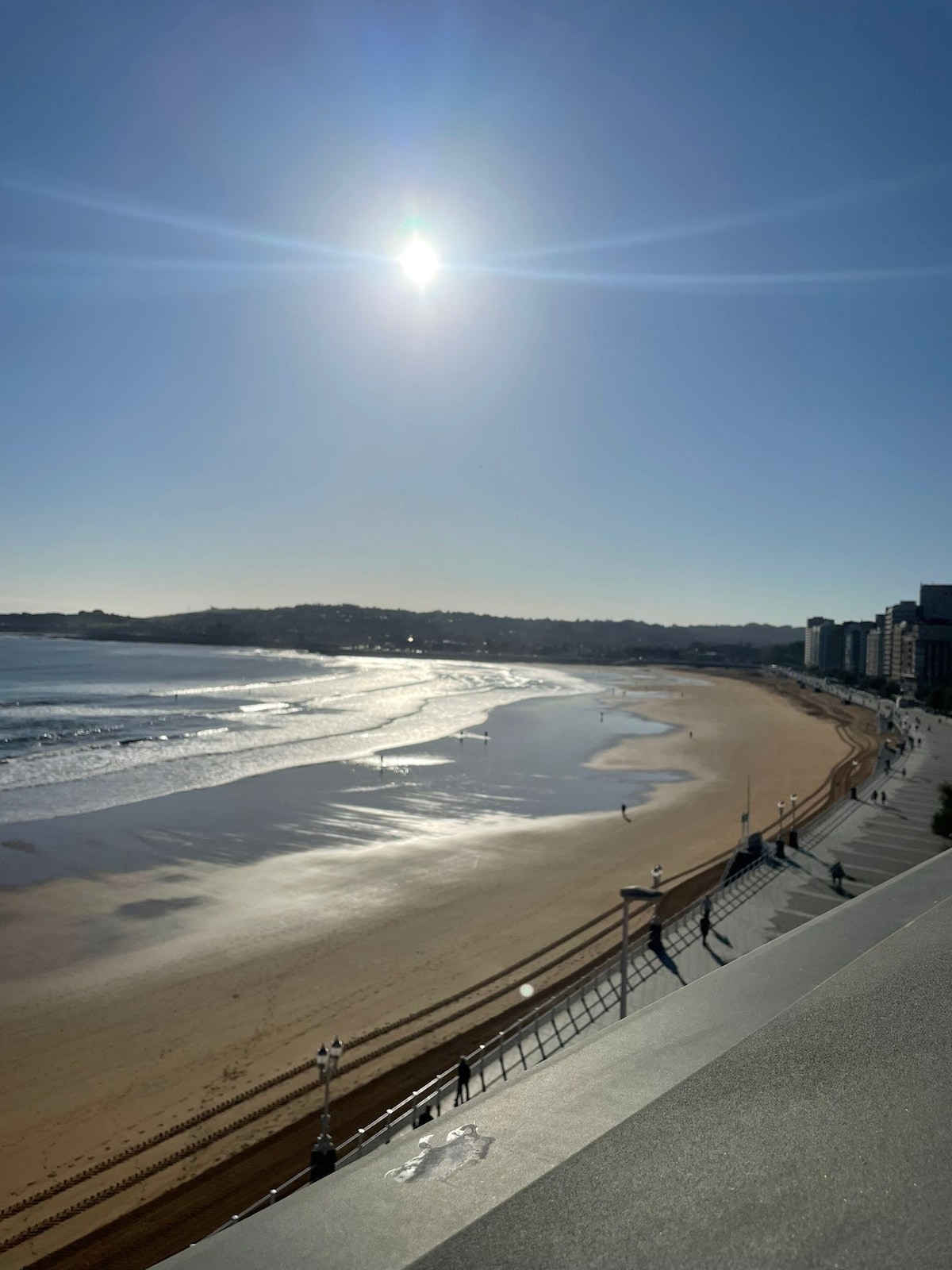 Preciosos apartamenos a pie de playa en gijon