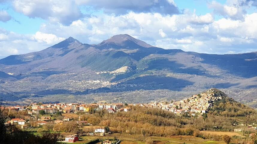 Castelluccio Superiore的民宿