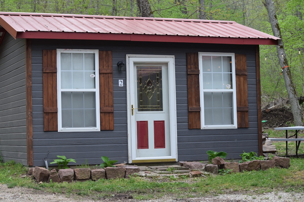 Cabin #2 Cozy Glamping by the Black River