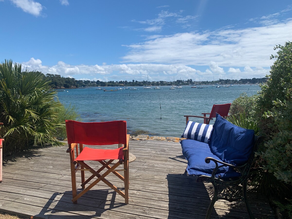 Calme et repos les pieds dans l’eau