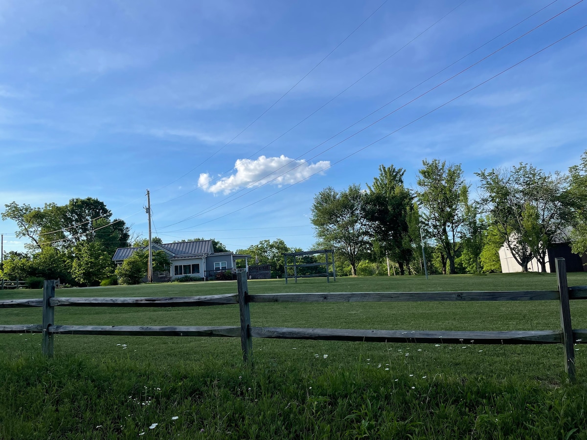 Foothills Farmhouse - West Union, Ohio
