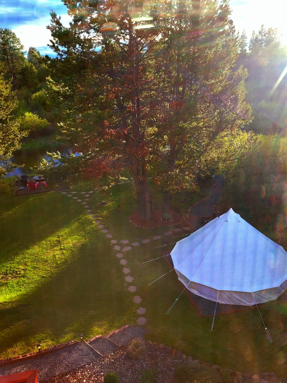 Upscale glamping on the Little Deschutes River