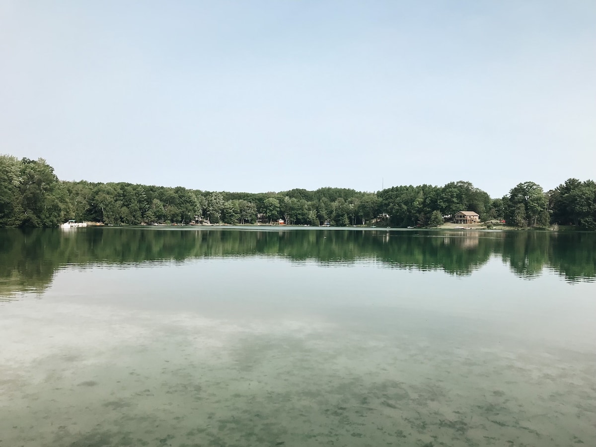 Cozy Cottage on Smith Lake