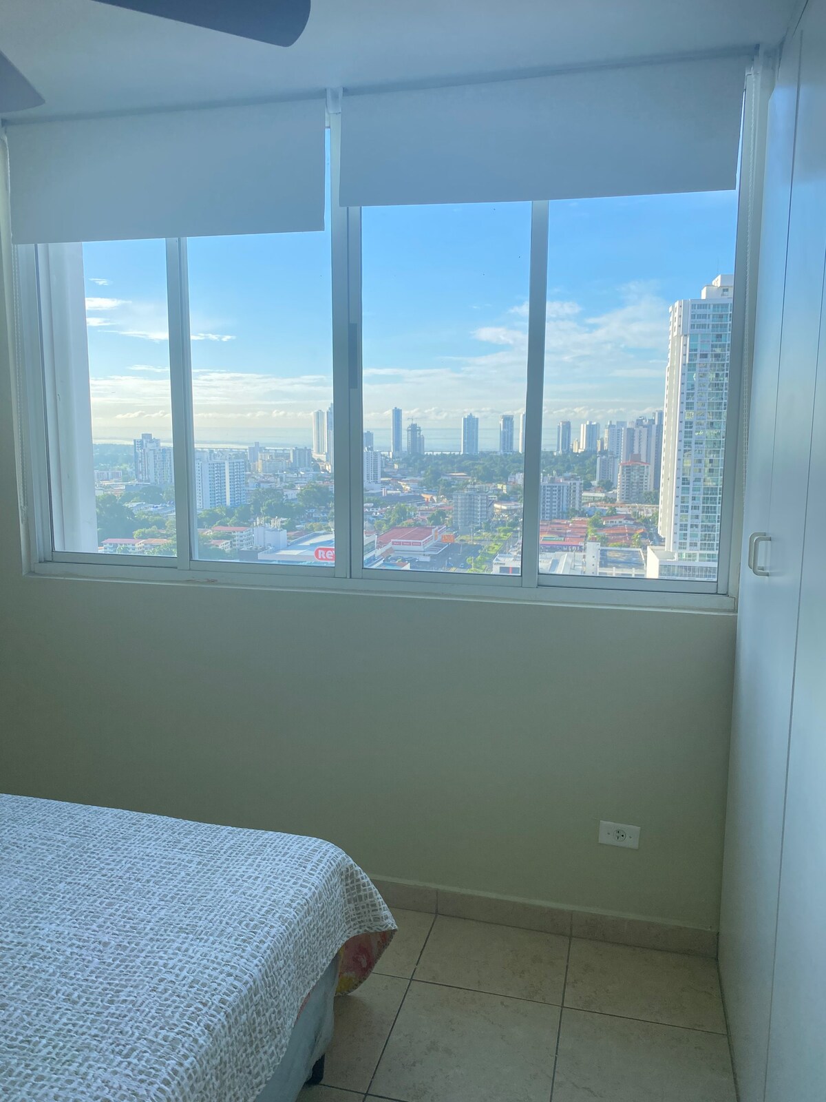 Cómoda y céntrica habitación en Ciudad de Panamá
