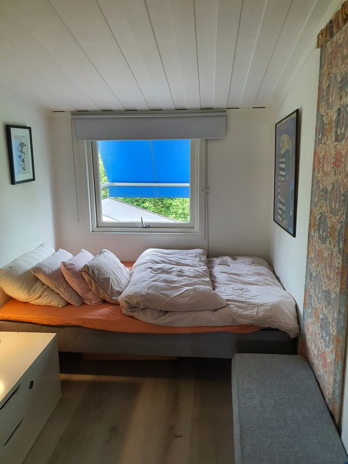 Romslig og uformell rekkehusleilighet på Jeløy