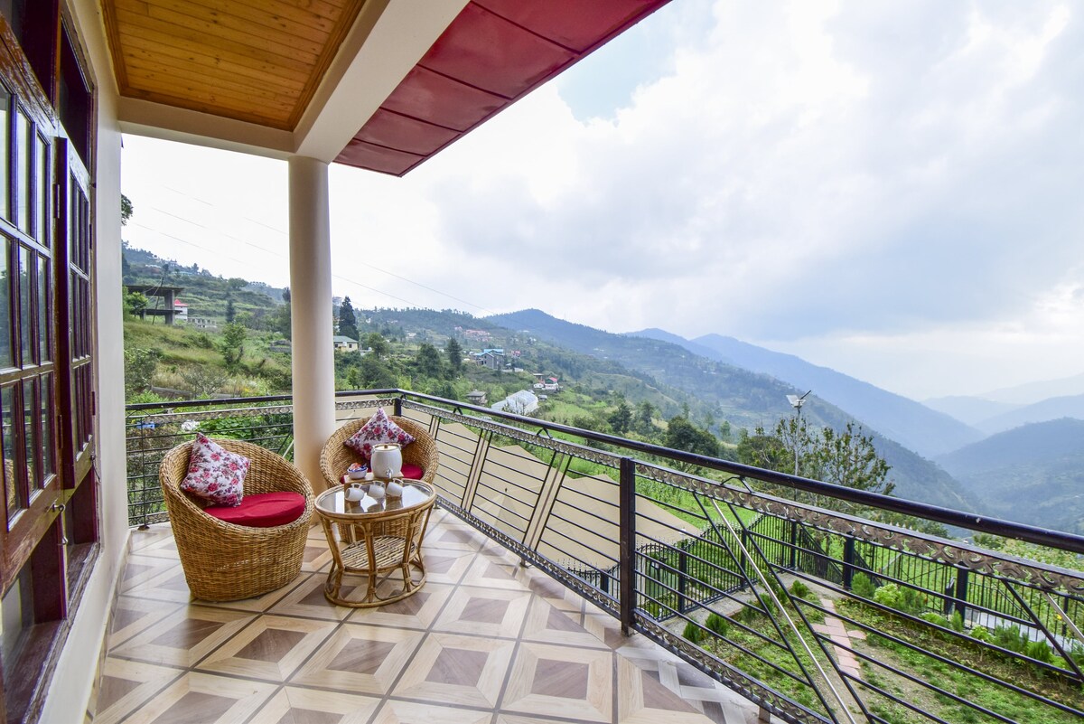 Chail Cabana 3BHK Villa | WiFi+BBQ (Valley View)