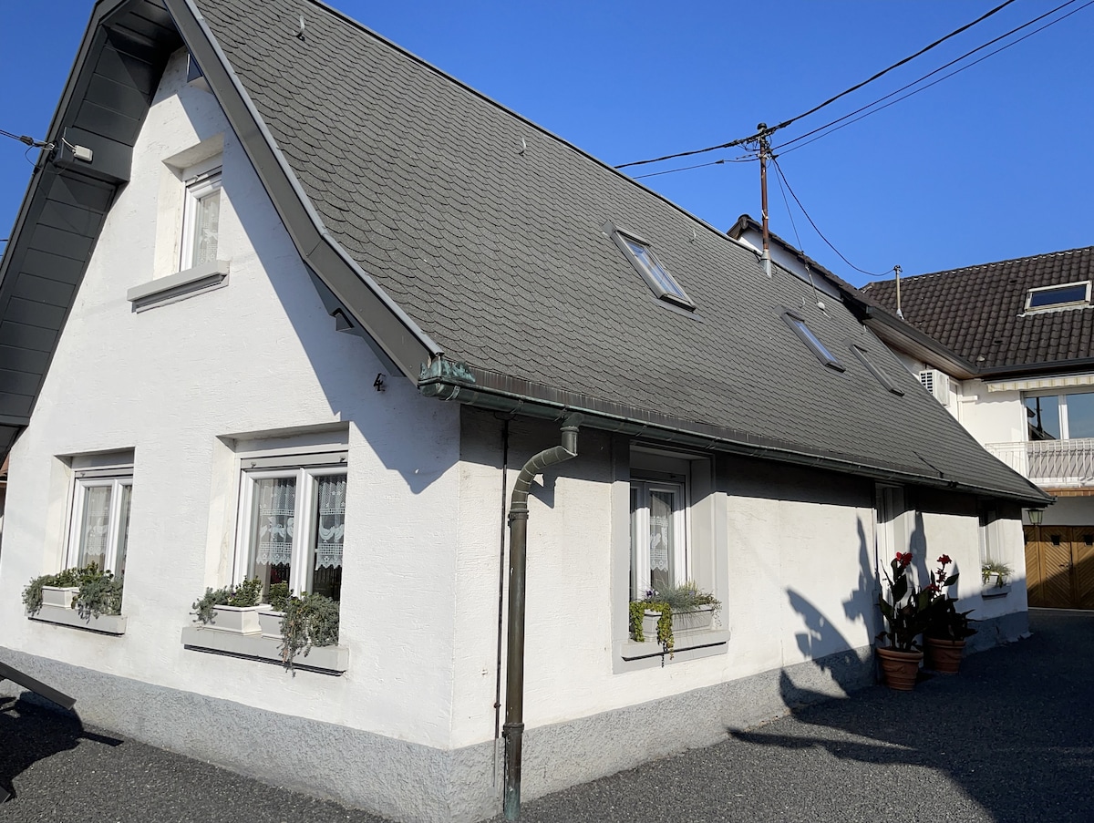 Petite maison alsacienne au coeur du village