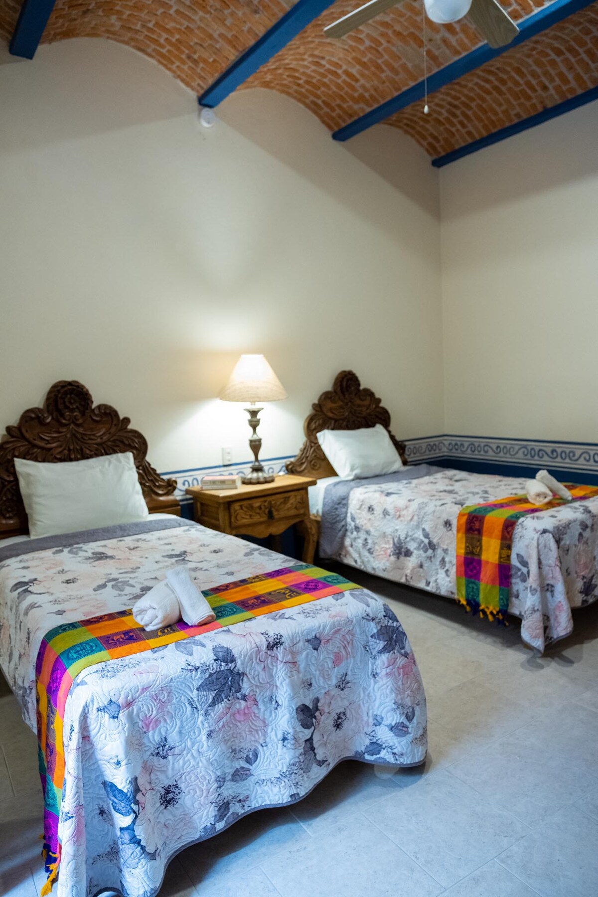 Twin Room with Ensuite at Casa Monarcha