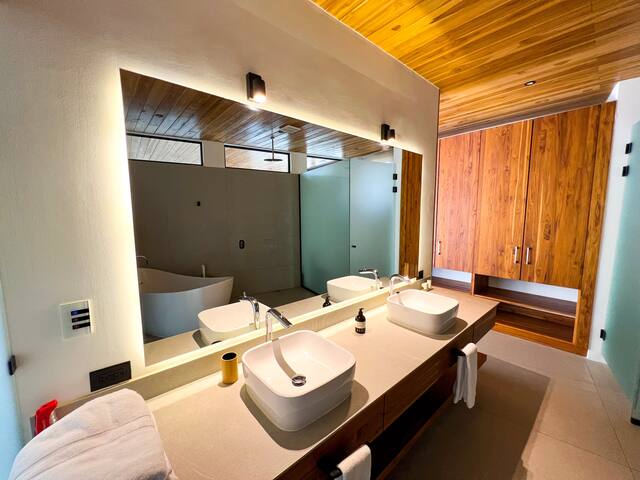 Luxury Villa a Steps To Tamarindo Beach