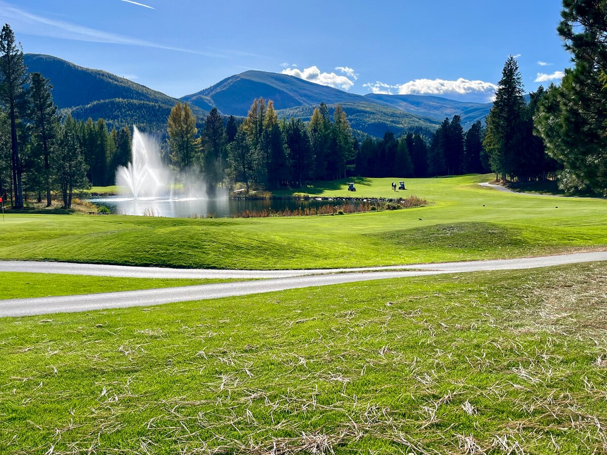 Ski In-out / Golf 2 bedroom spacious condo