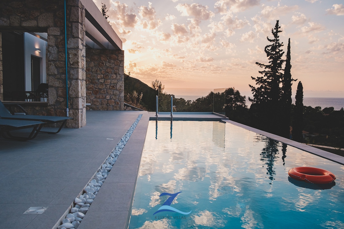 Brand new Villa Delta with Private Pool & SeaViews