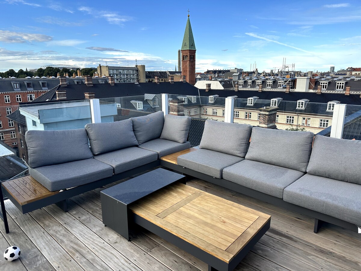 Central Penthouse w/ private roofterrace