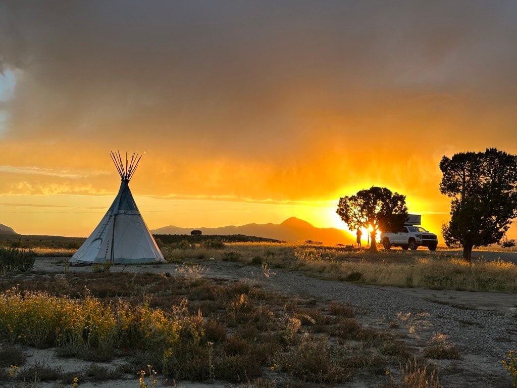 Mesa Verde TIPIS~Bright Star Campground