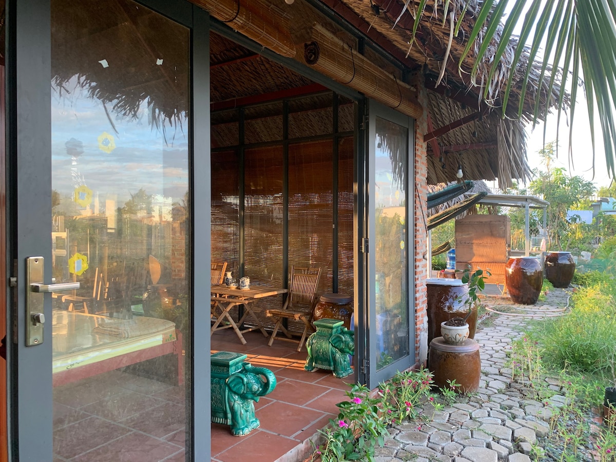 小树叶小屋。品尝越南的乡村生活。
