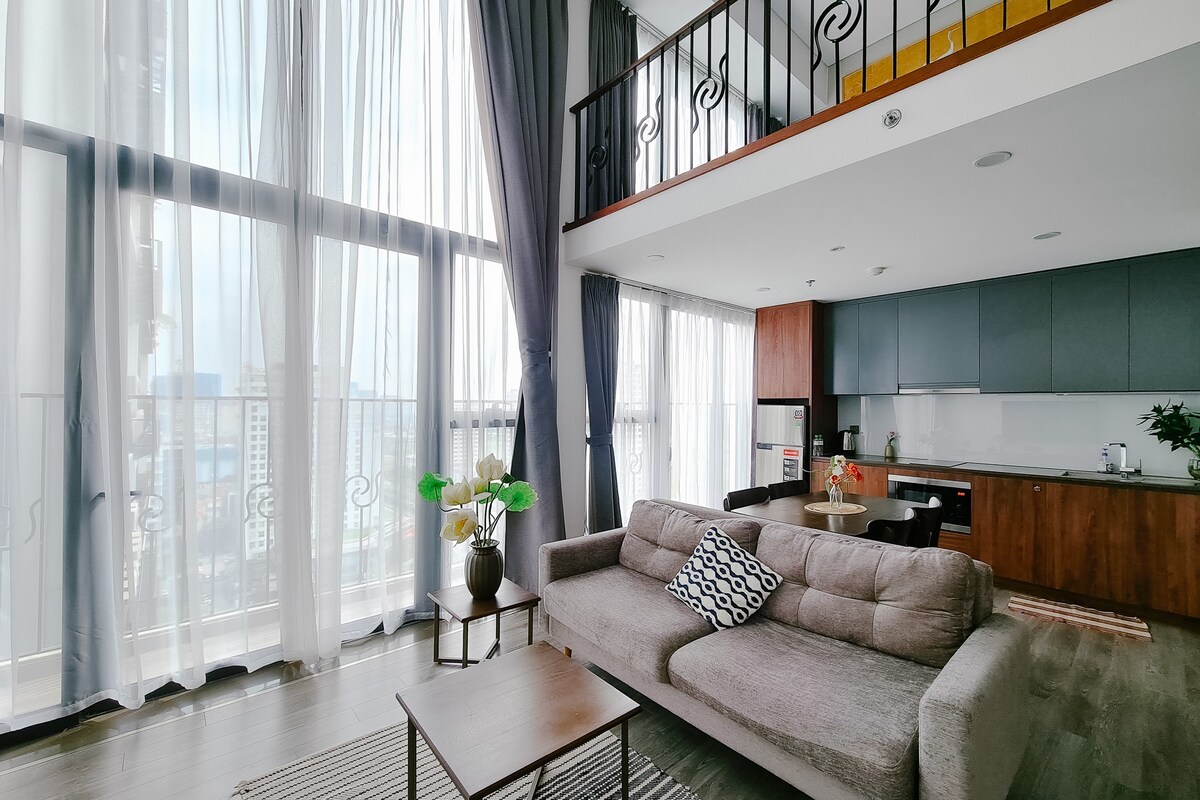 Lotusi Penthouse City view in Tay Ho by MUSE