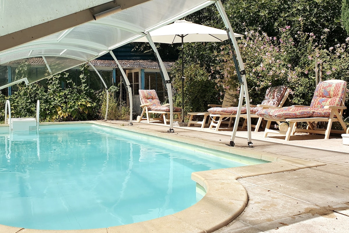Gîte Bohème - Razines - piscine/terrasse/jardin