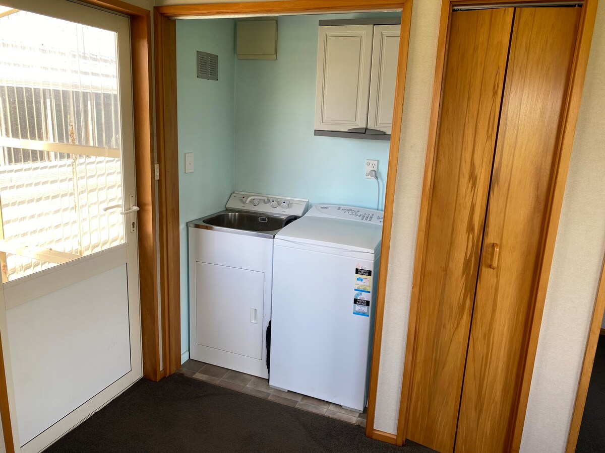 1 Bedroom Guest House with off street parking