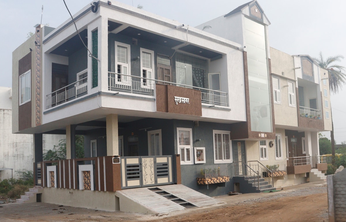 Sukhsagar Homestay Platinum公寓