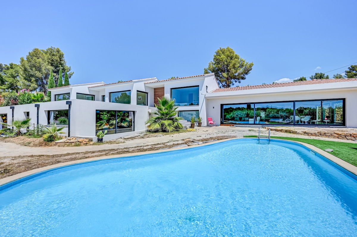 Villa Bearbrick- La Cadière d'Azur