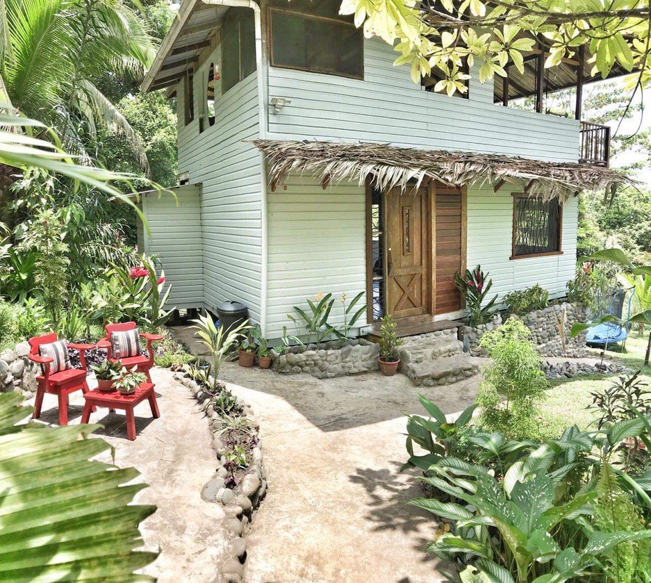 Beautiful 2 bedroom open air home jungle home