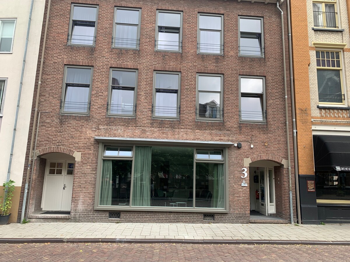 位于Deventer市中心的舒适公寓，位于一楼。