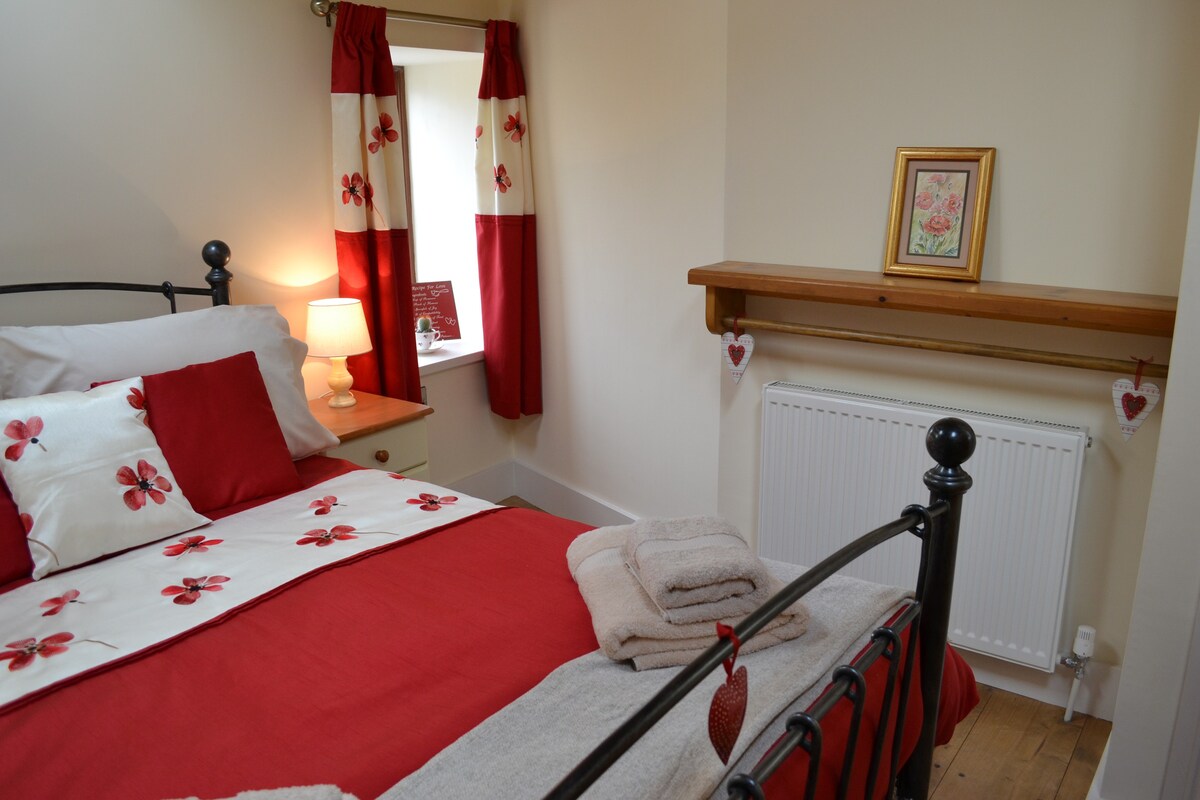 Ashes Farm - Ingleborough View Holiday cottage