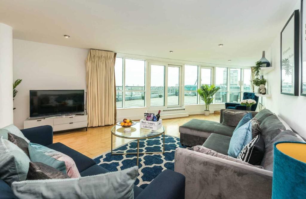 2 Bed Luxurious Penthouse