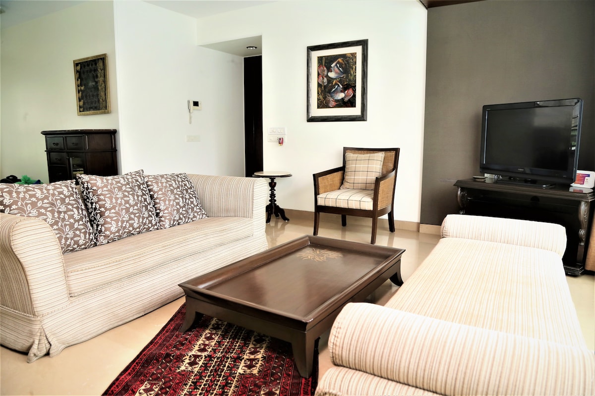 Classy Apartment situated in Khar/ Bandra