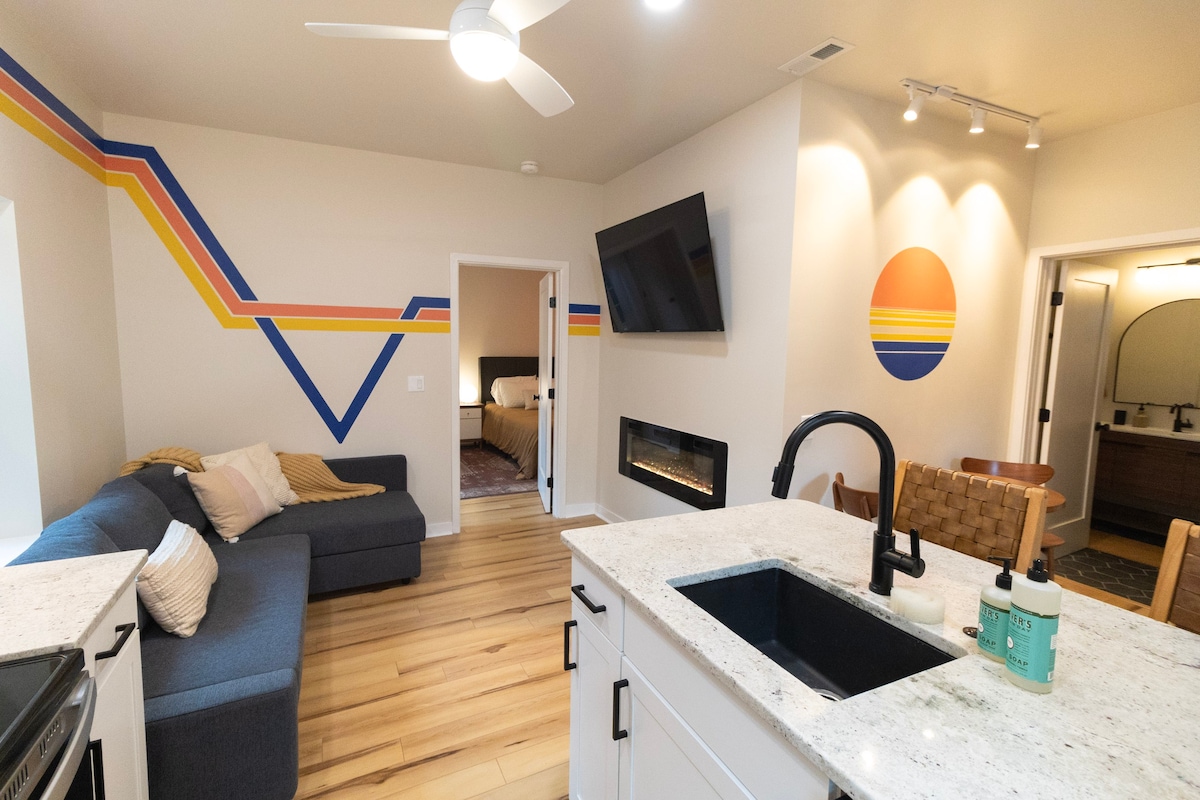 盖恩斯维尔（ Gainesville ）市中心舒适的新公寓