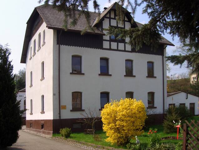 Gelenau/Erzgeb.的民宿