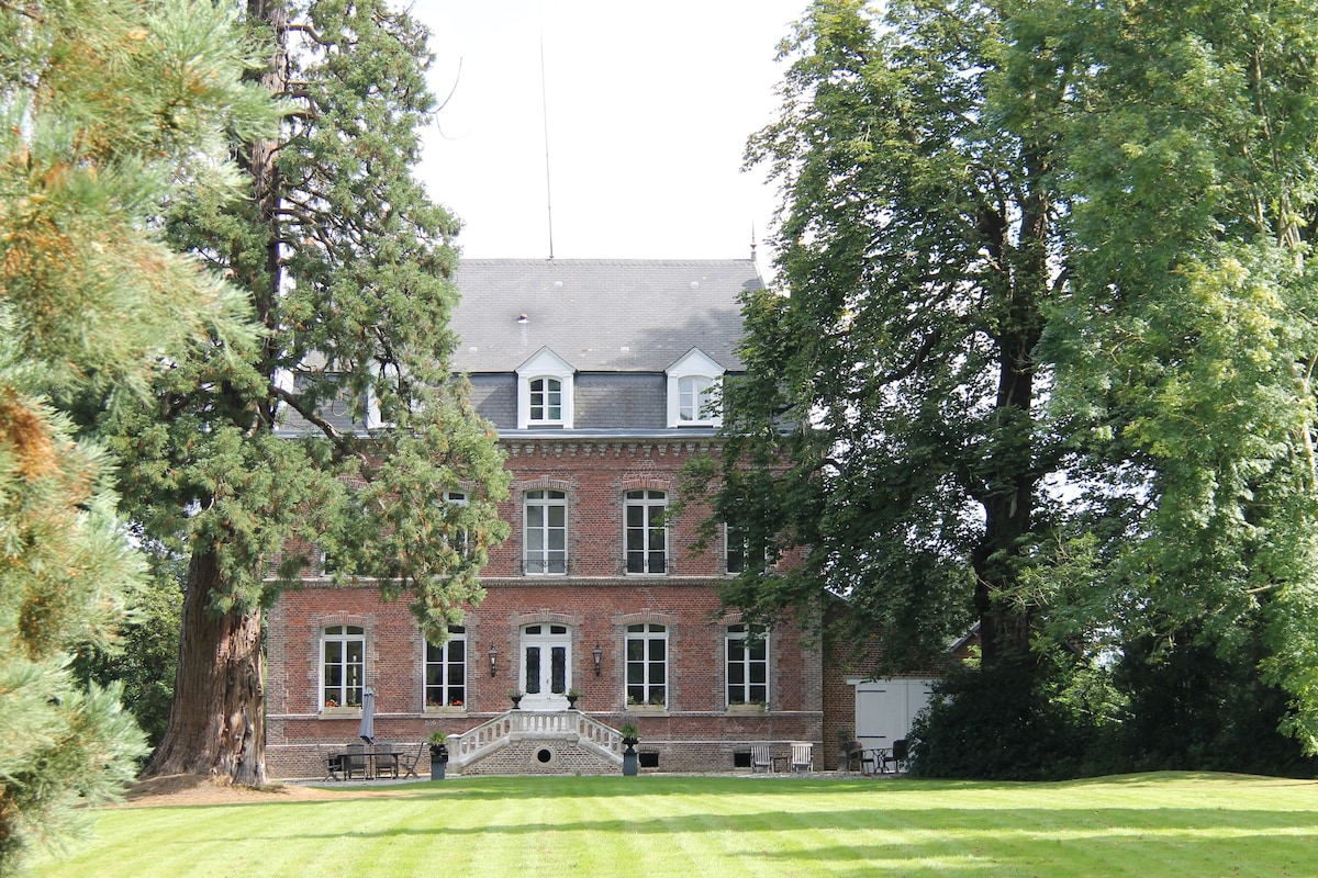 位于兰德城堡（ Chateau des Landes ）的Amélie客房