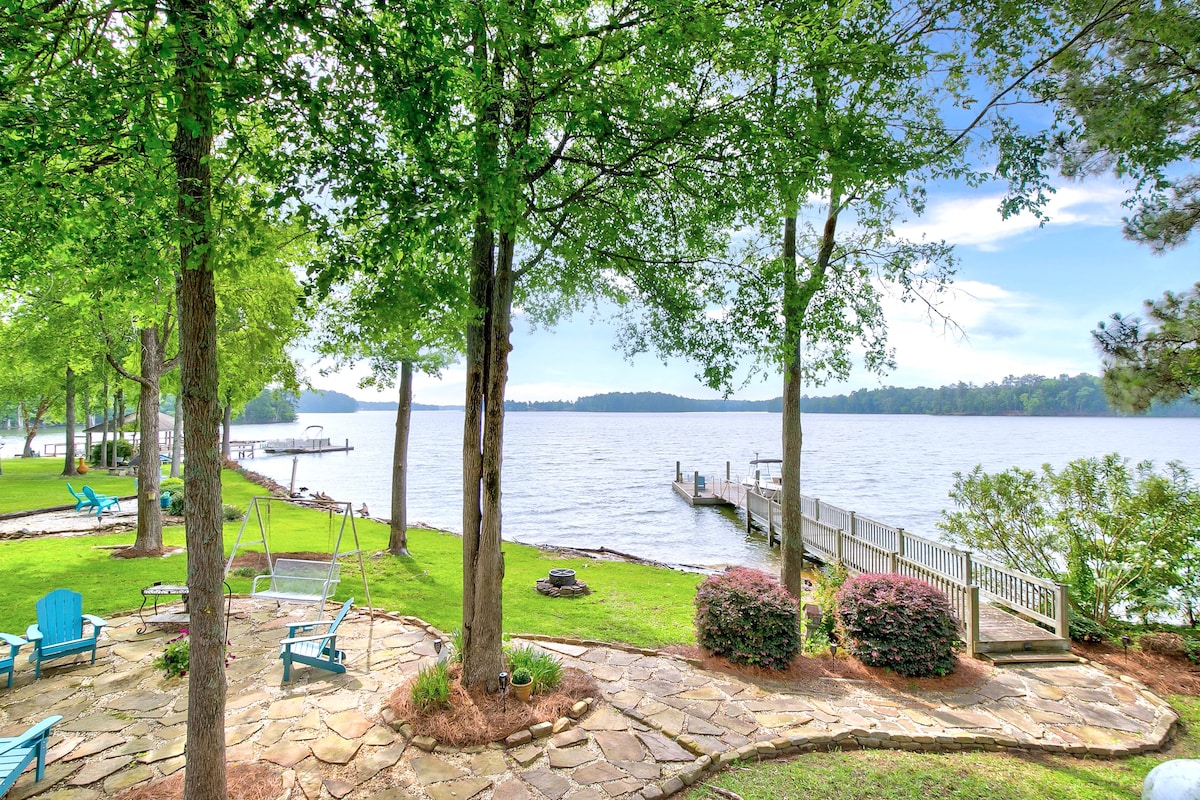 Lake Murray waterfront | 4BR | Dock | Firepit