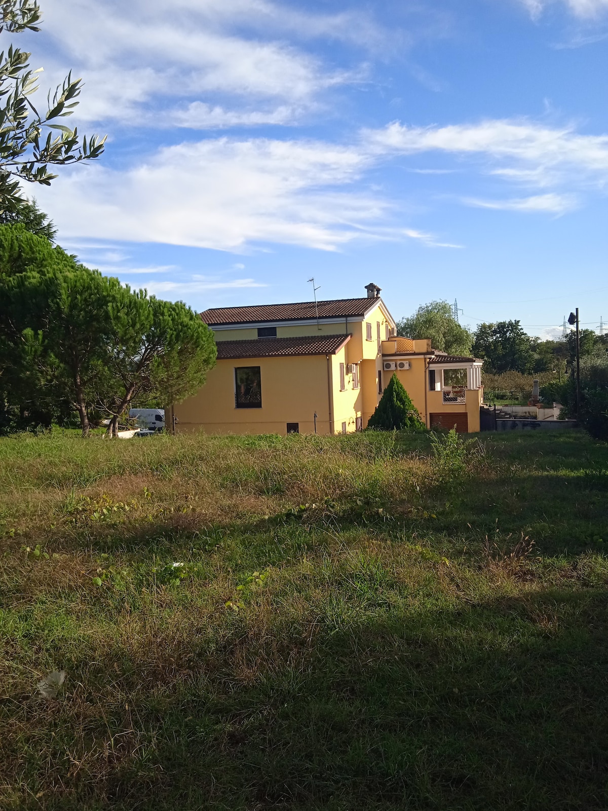 Villa singola immersa nel verde mc Donald vicino