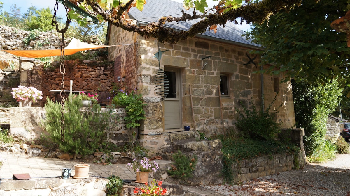 Ancien four à pain au calme, proche de Brive.