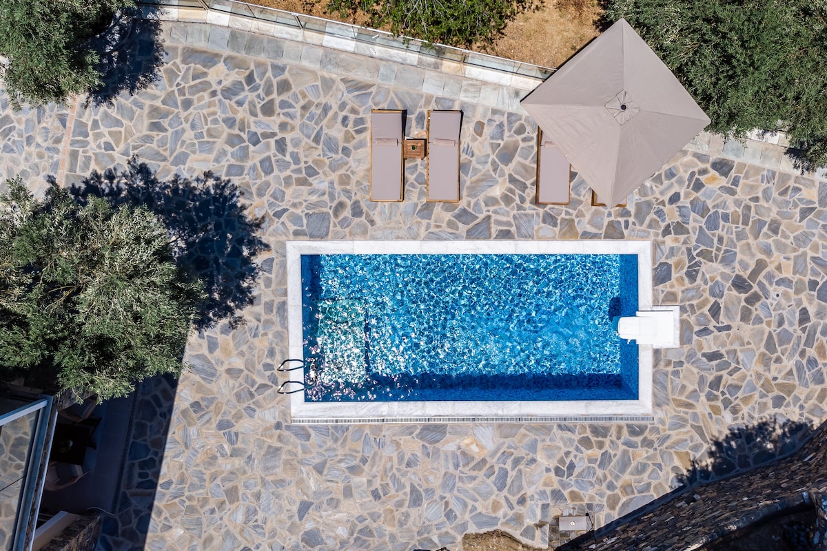 VILLA IFIGENEIA SKOPELOS με πισίνα και υπέροχη θέα