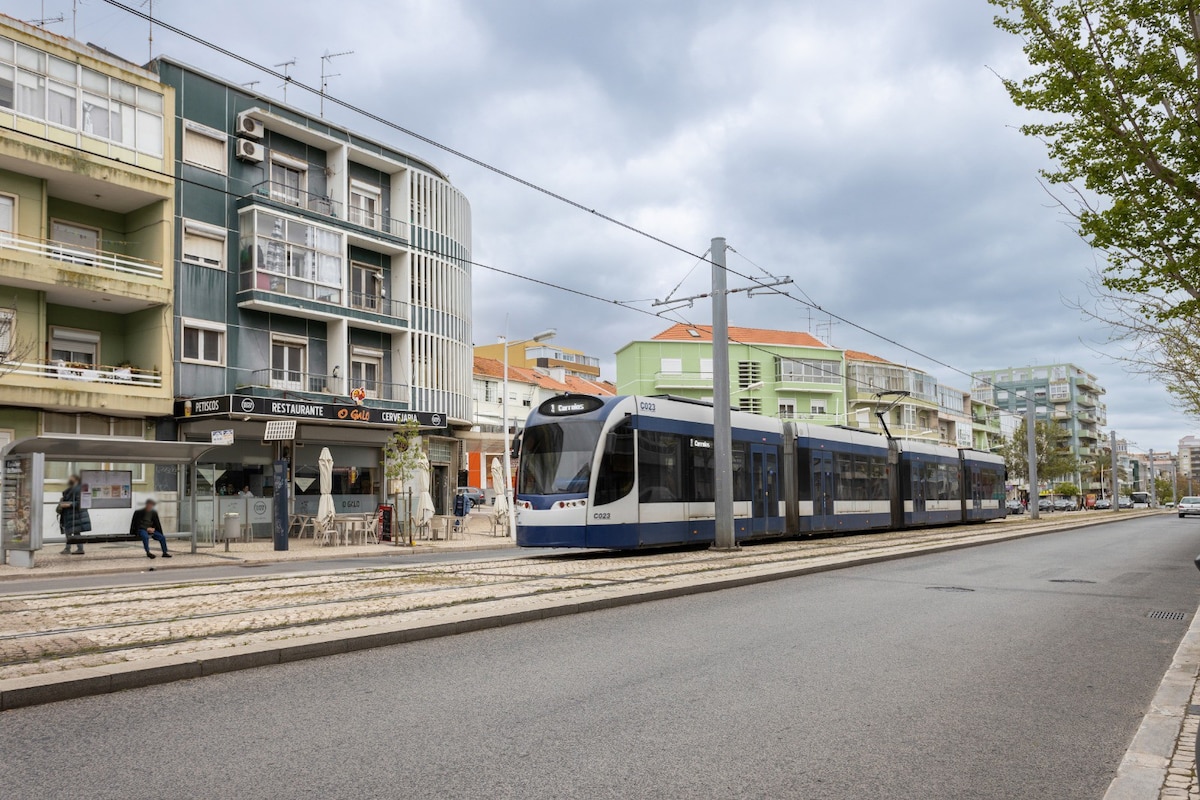 阿尔马达/里斯本-面向公共交通