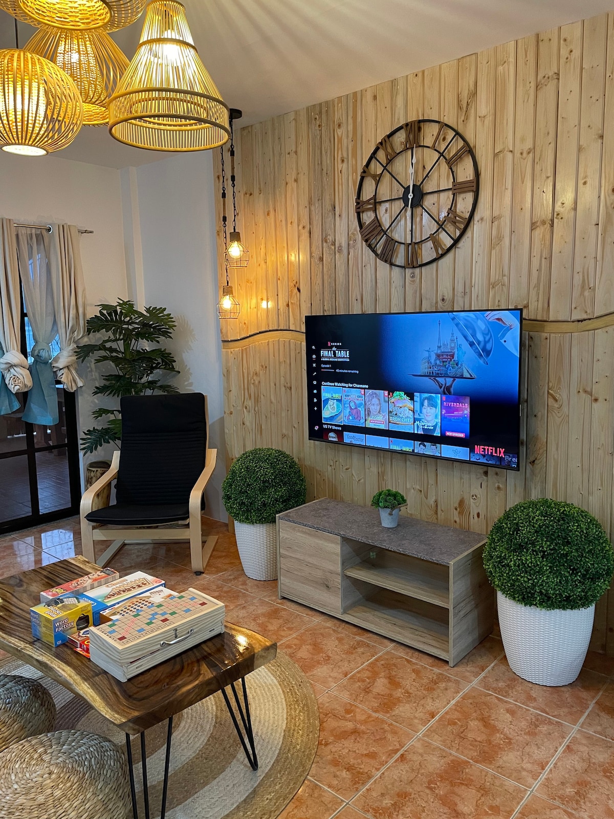 Seaside Villa for 16 pax with Netflix and Wi-fi
