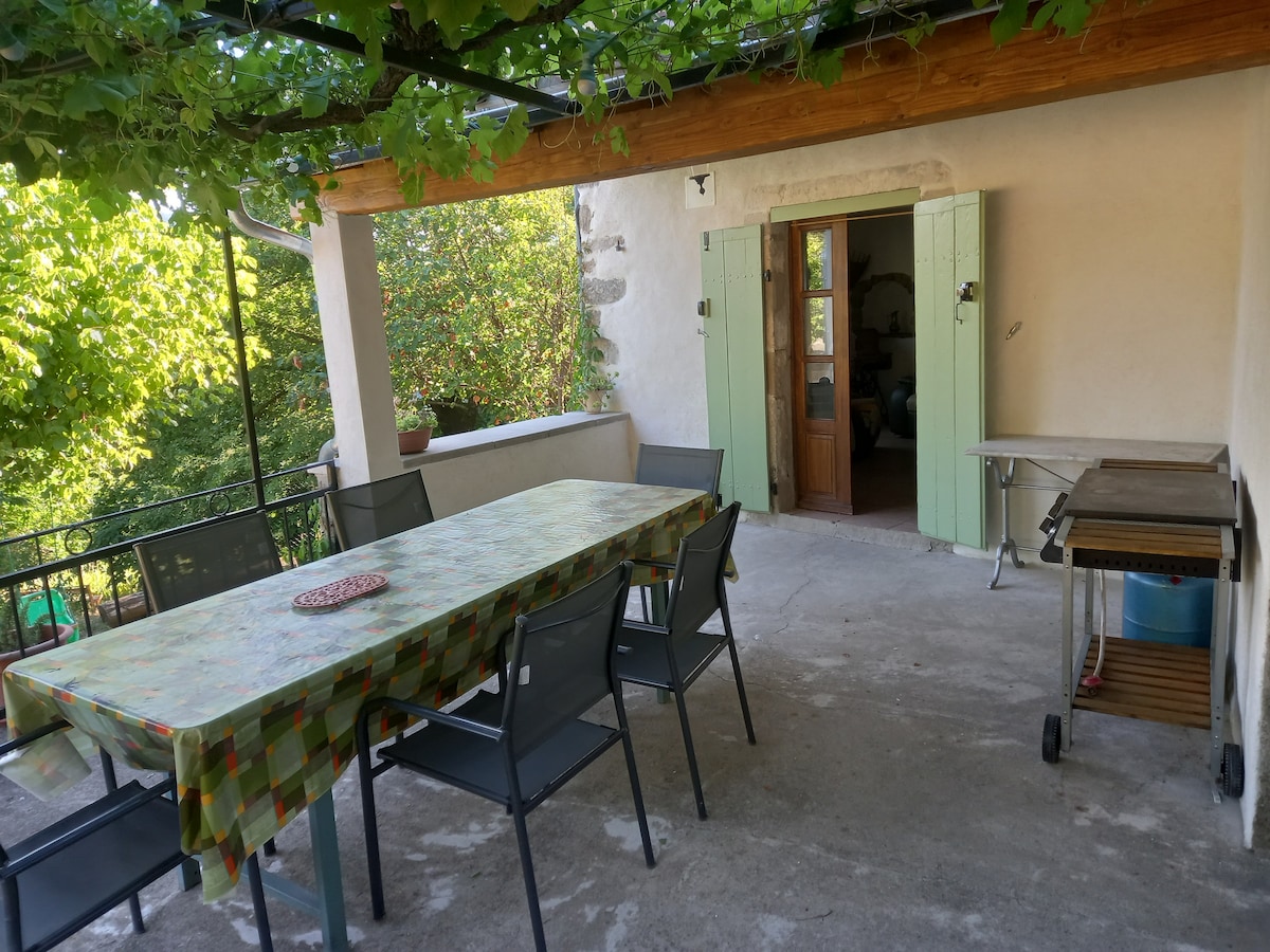 Maison authentique  et chaleureuse en Cévennes