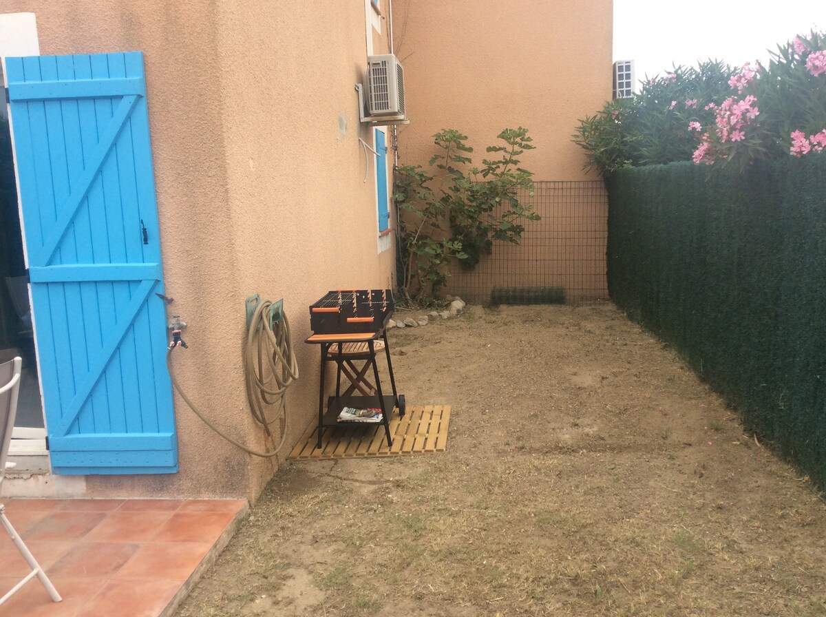 Jolie petite villa climatisée proche de la mer