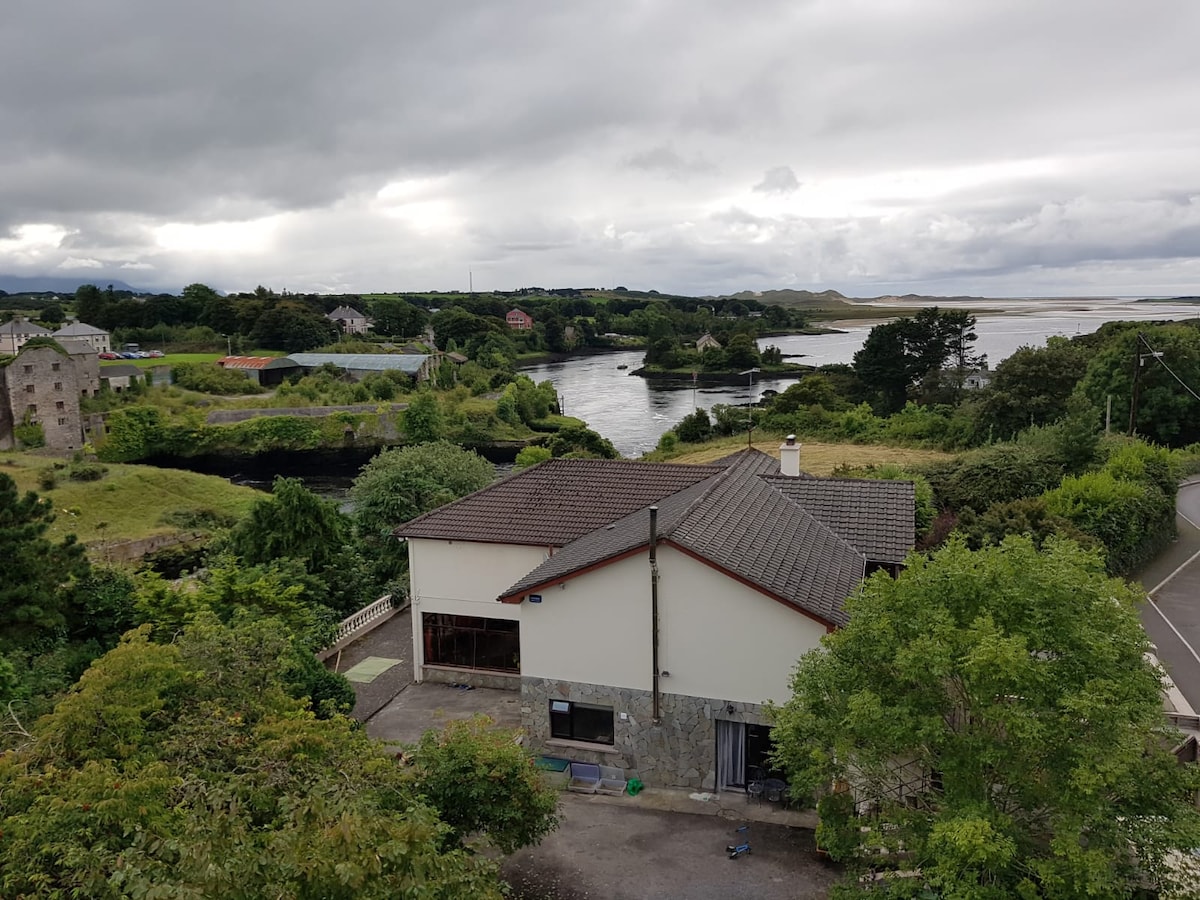 美丽的海景，乡村乡村小屋，联排别墅