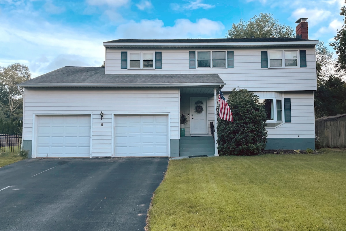 Racetrack Retreat - Sunlit 4BD with In-Ground Pool