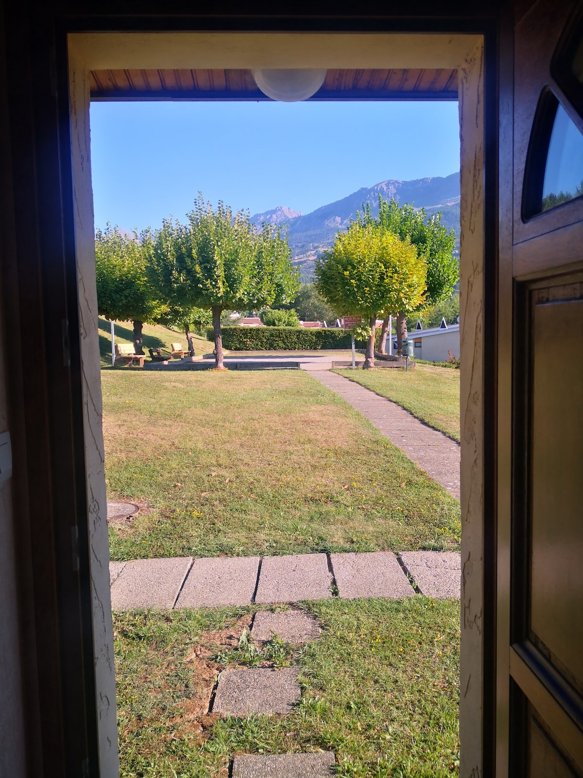 Maison vue imprenable lac Serre-Ponçon.