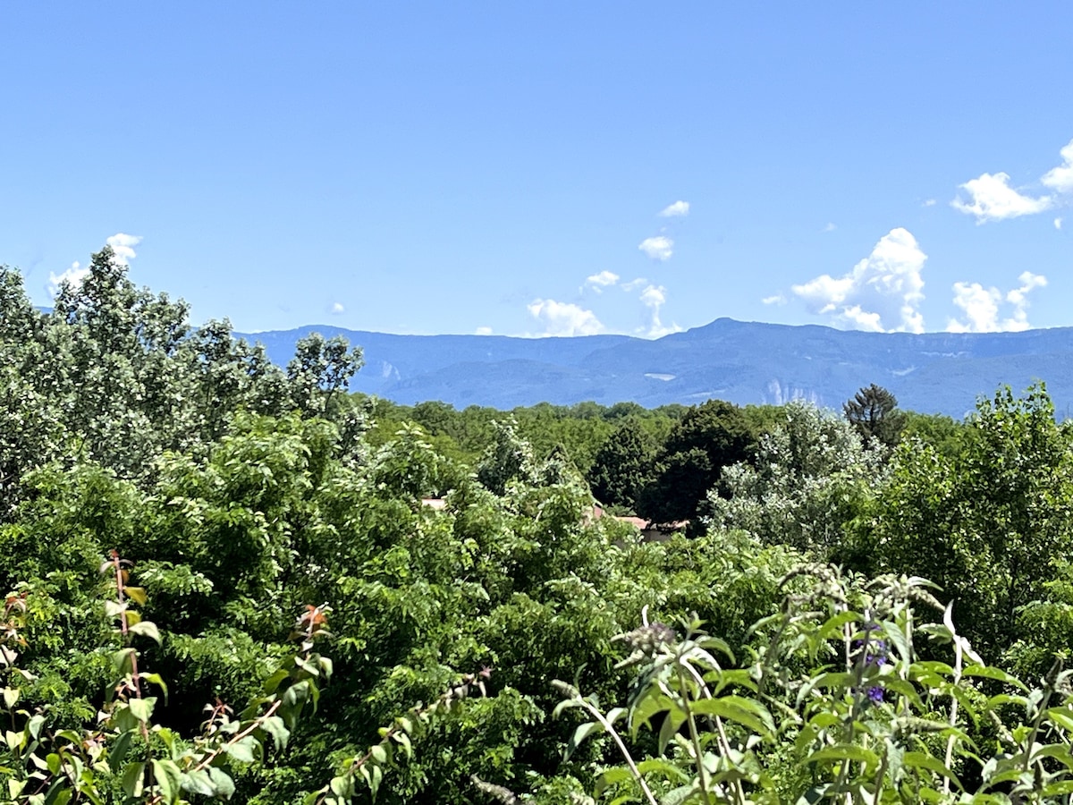 Maison de campagne 8 couchages  et bel extérieur