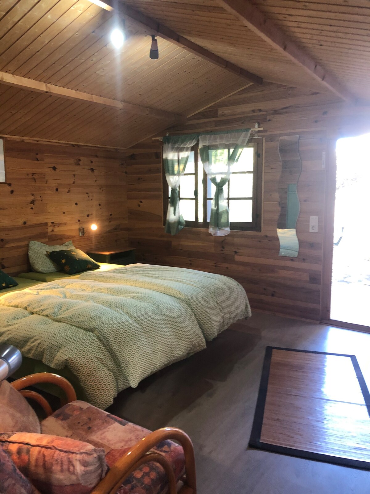 洛斯锡洛斯岛现代舒适的木屋度假胜地