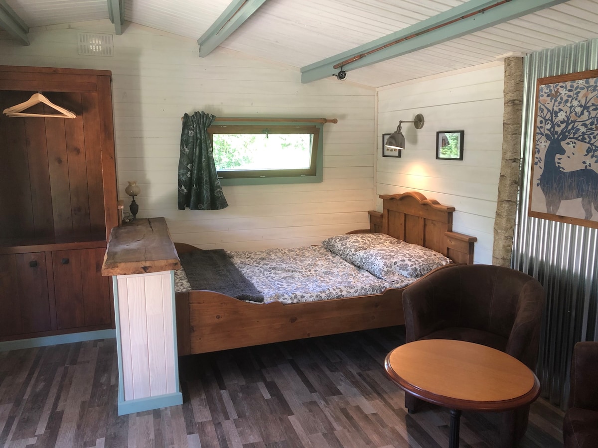 The kingfishers cabin