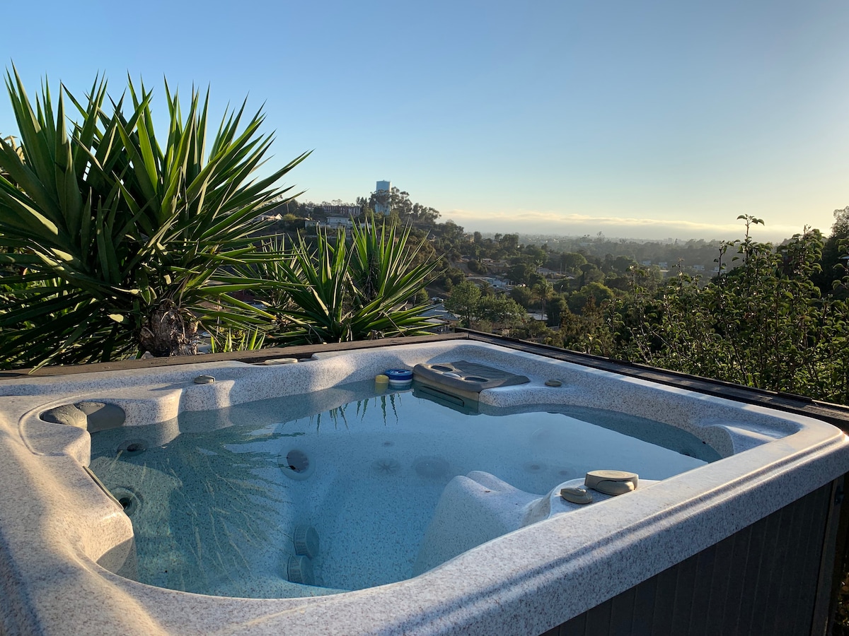 Heated Pool, HotTub, Games, Outdoor Dining & Views