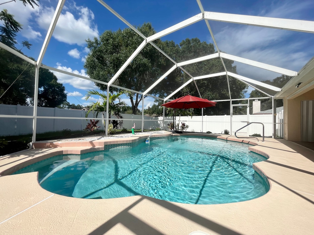 Gorgeous Cozy Pool Villa in Sarasota County, Fl