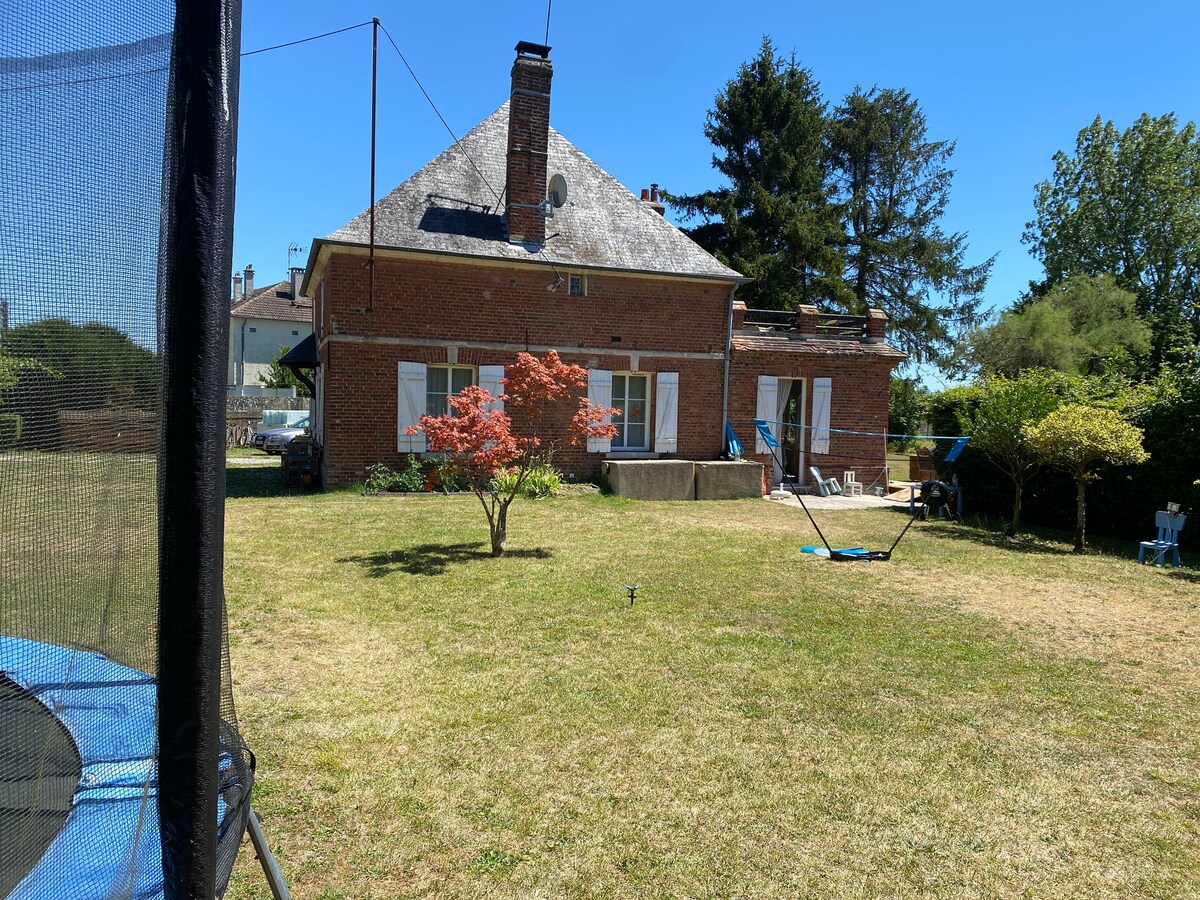 Cottage chaleureux sur belle propriété